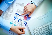 8月份 現代商務禮儀與職場溝通技巧 8月份 現代商務禮儀與職場溝通技巧